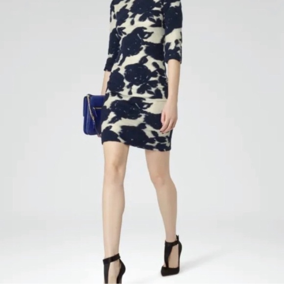 REISS Women’s Lavine Rose Wool Dress Worn on TV Size 6 Floral Metallic Luxury - Picture 3 of 15